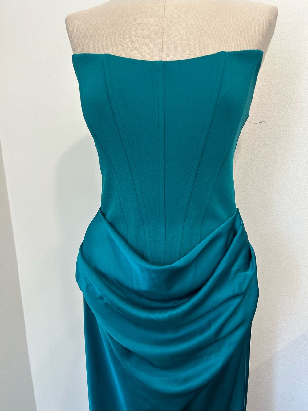 BETSY & ADAM - Strapless Mixed Media Teal Gown Size 6 - Picture 7 of 15